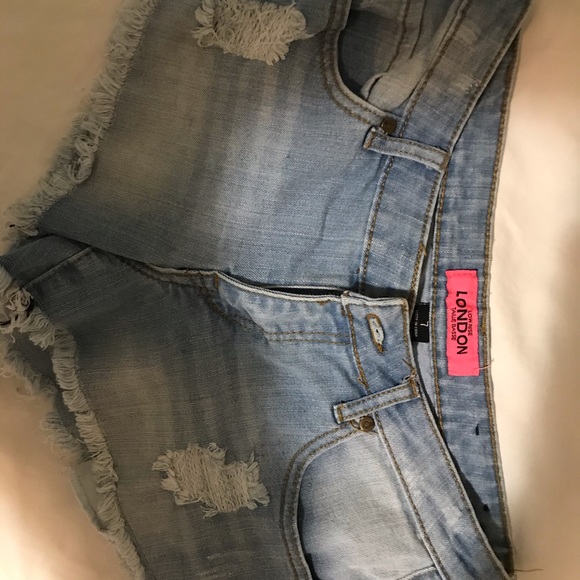 Shorts - Picture 2 of 8